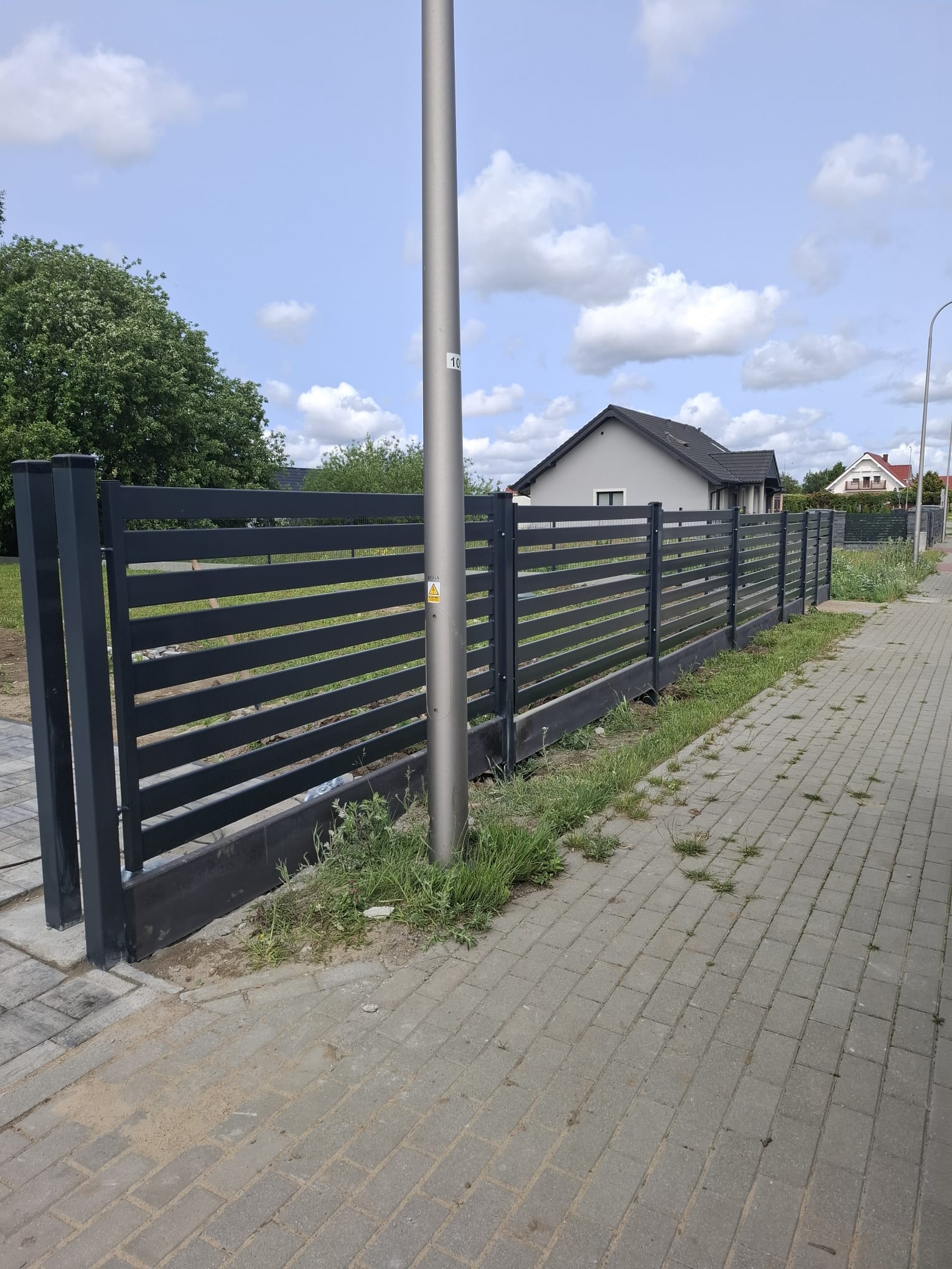 Ogrodzenie panelowe z bramą