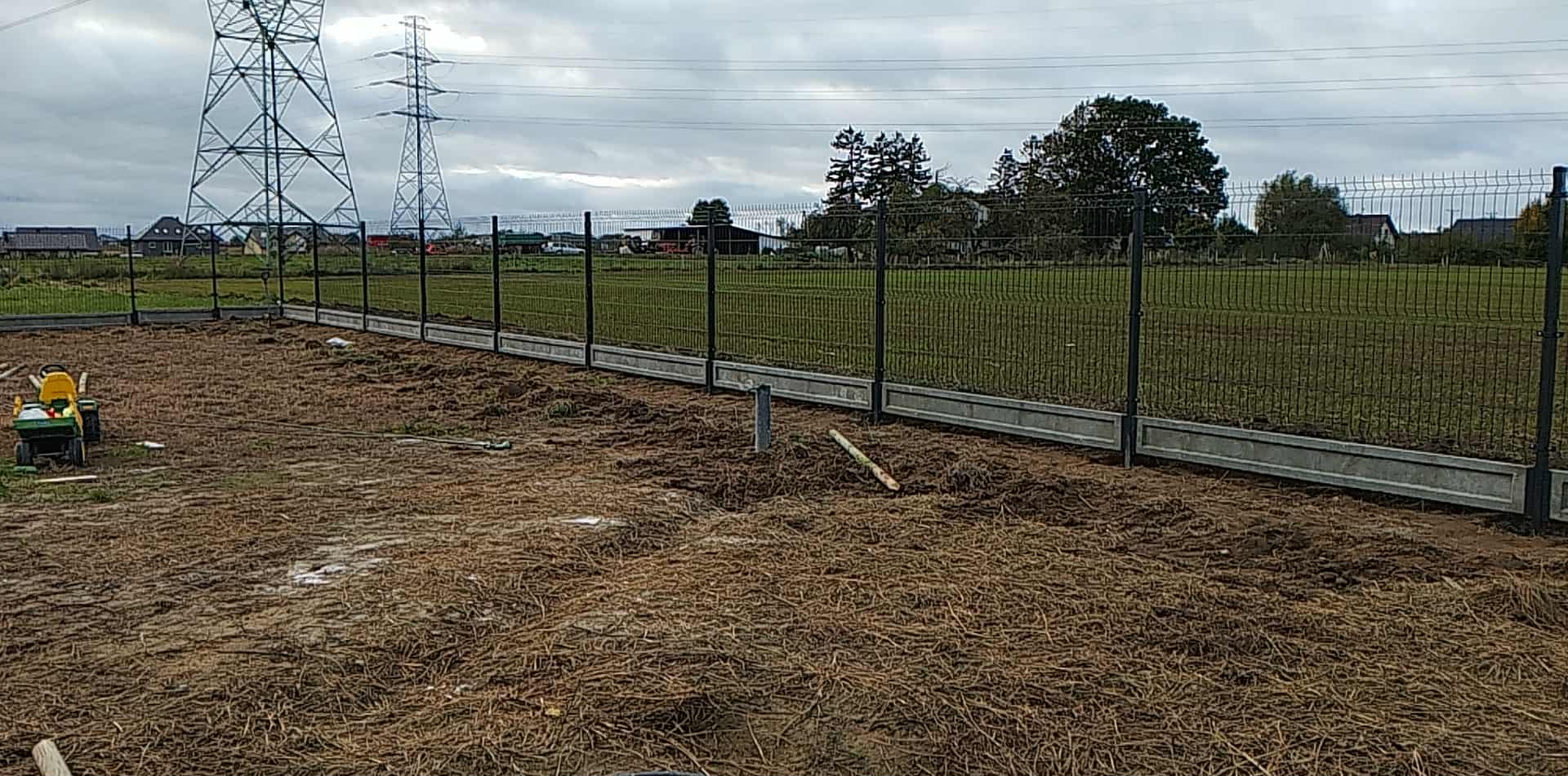 Brama przesuwna z ogrodzeniem